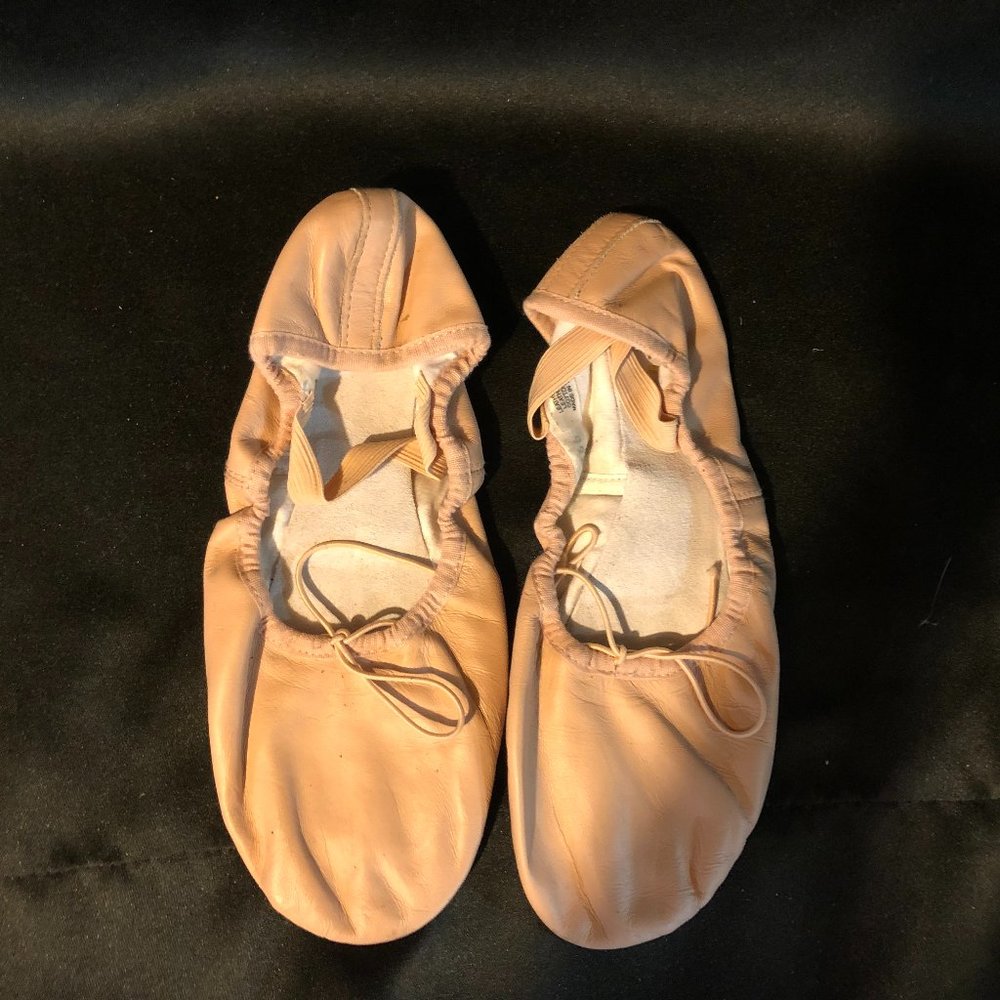 Adult Bloch Pink Ballet Slippers Sz 7.5 (10)